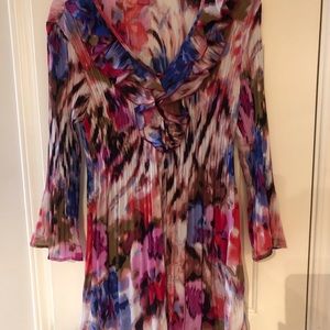 Sunny Leigh Tunic Top Size L